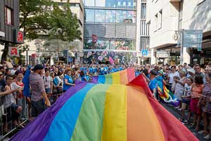 Stuttgart PRIDE - Queers auf dem Karlsruher CSD angegriffen